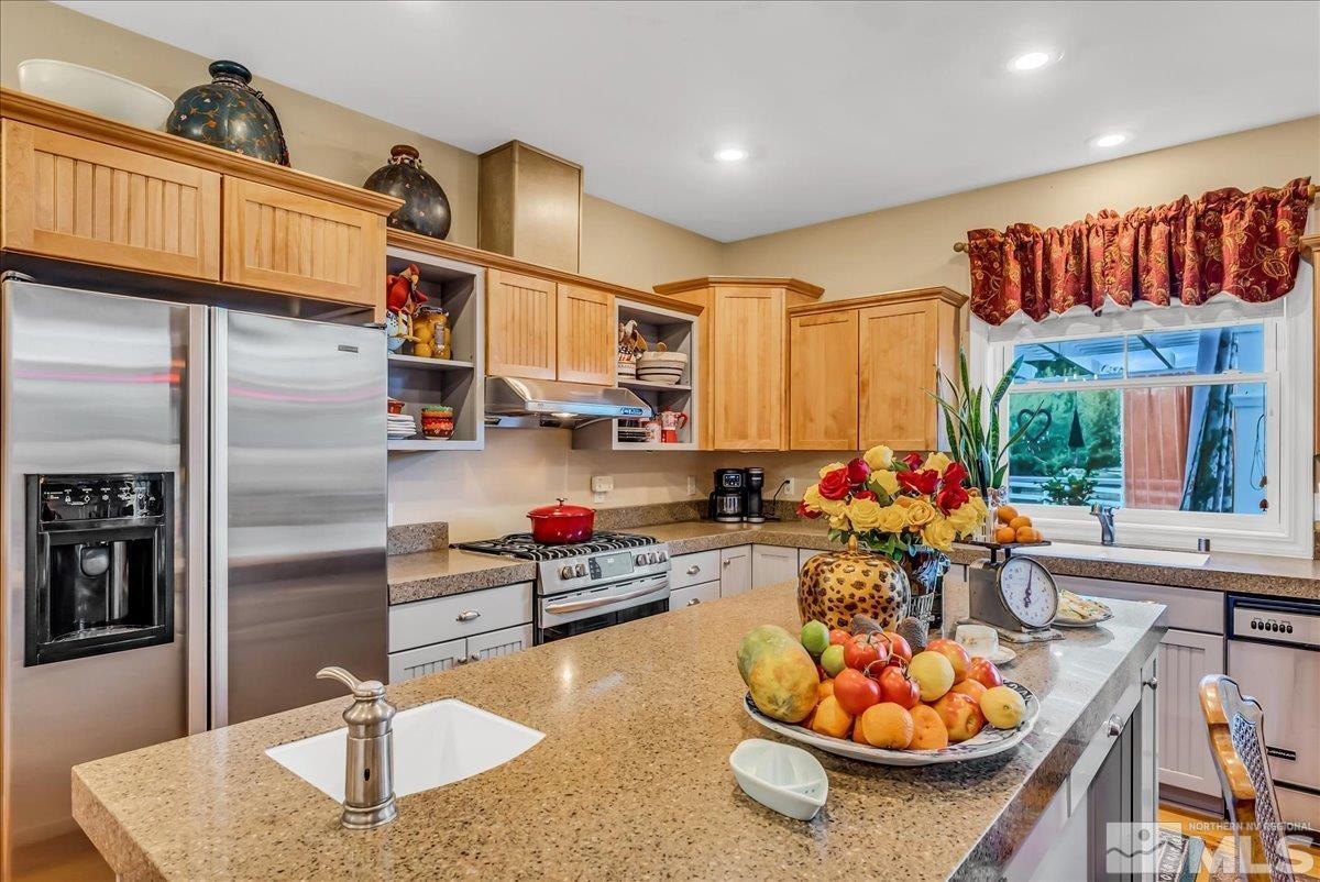 212 Foothill Meadows Court