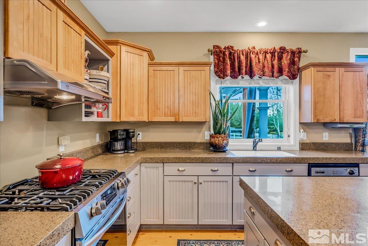 212 Foothill Meadows Court