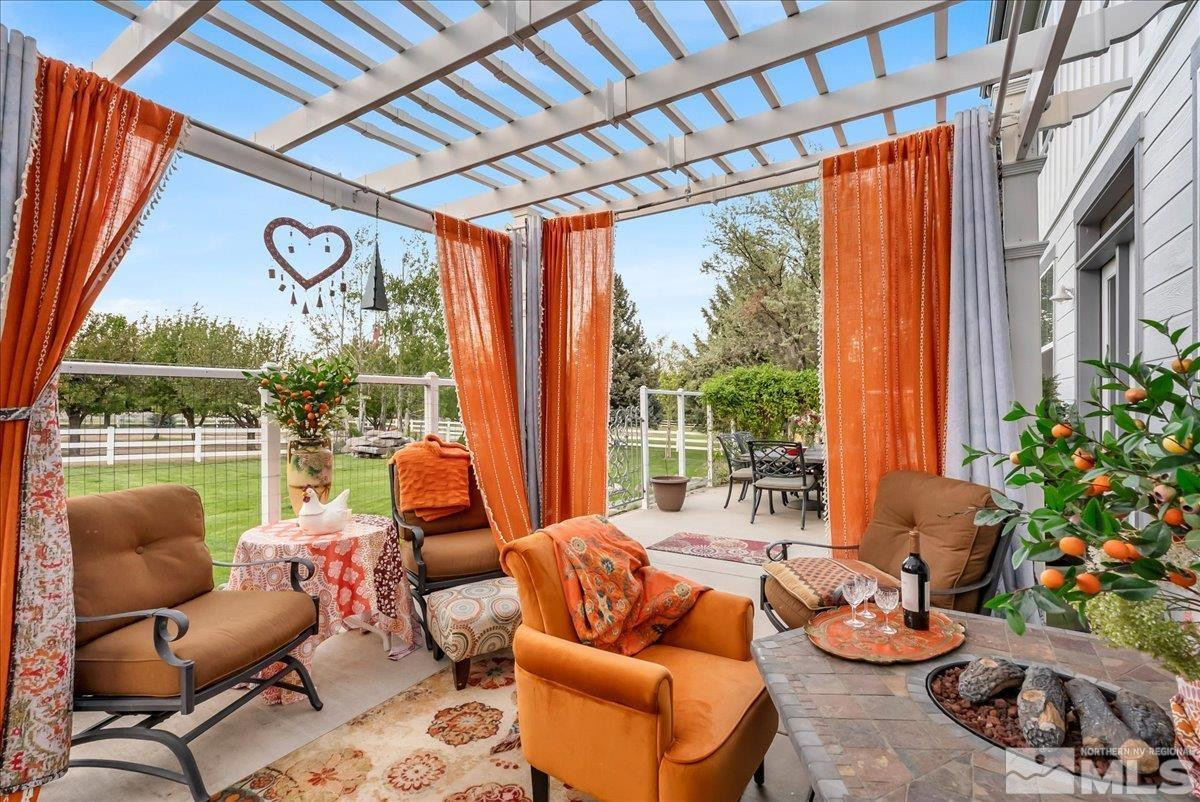 212 Foothill Meadows Court