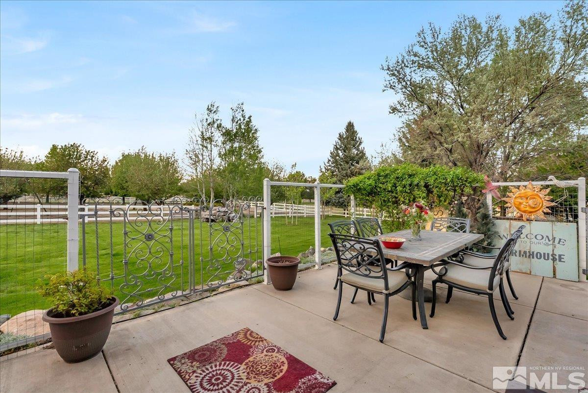 212 Foothill Meadows Court