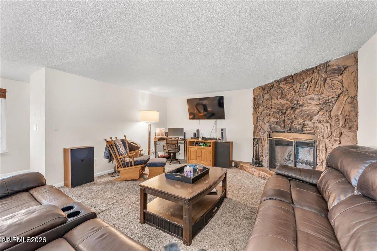 8290 Mohawk Lane
