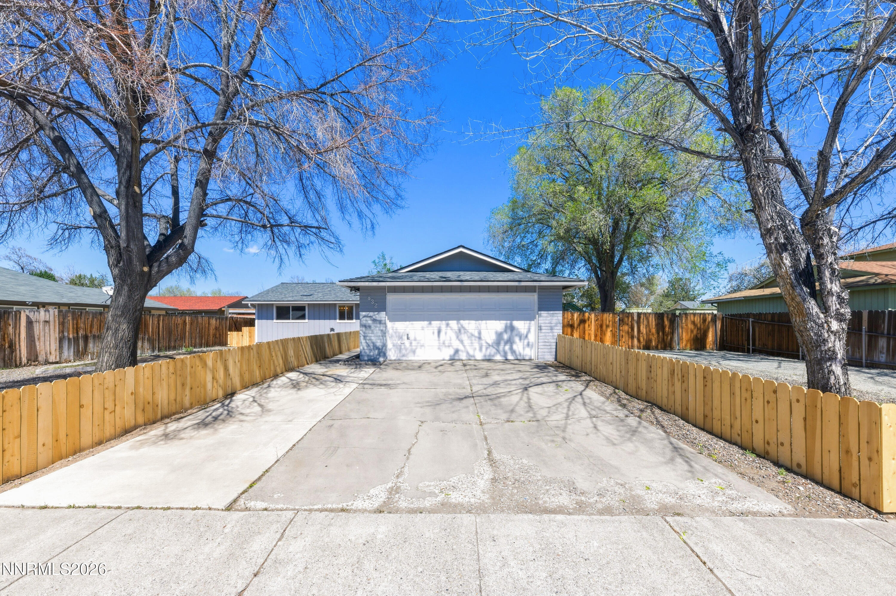 832 E Greenbrae Drive