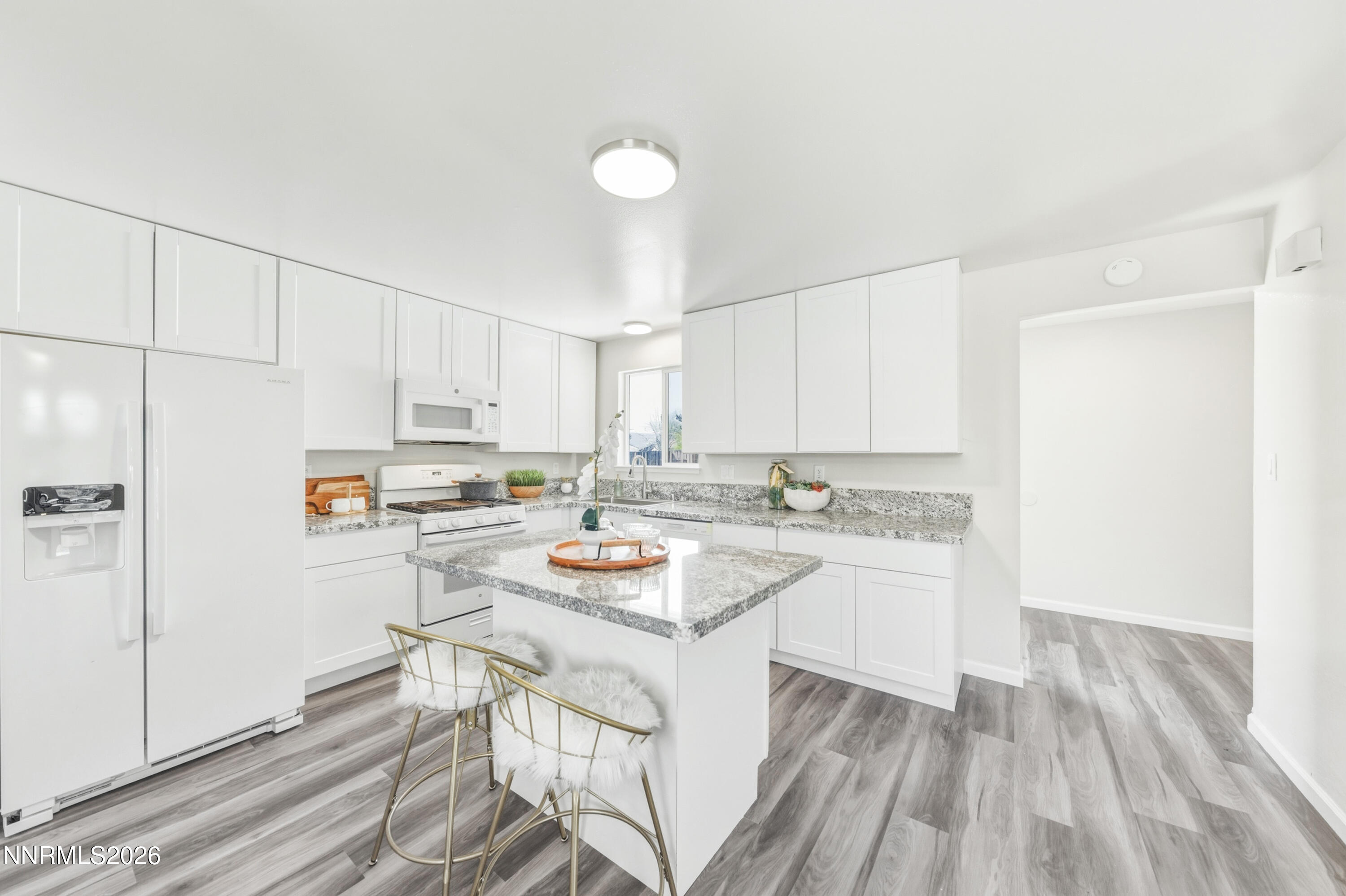 832 E Greenbrae Drive