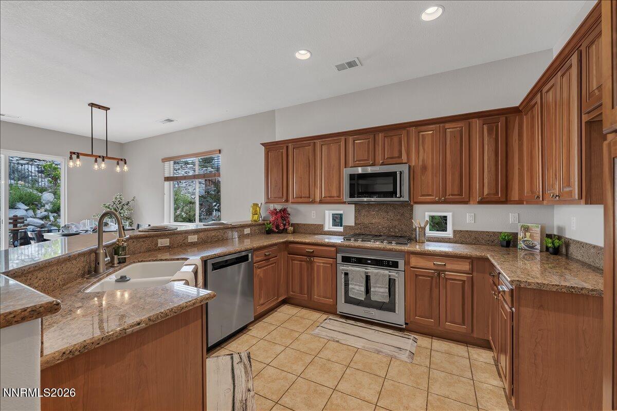 1052 Bogie Court