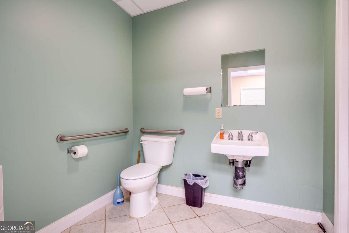 6911 Cleveland Highway # 102