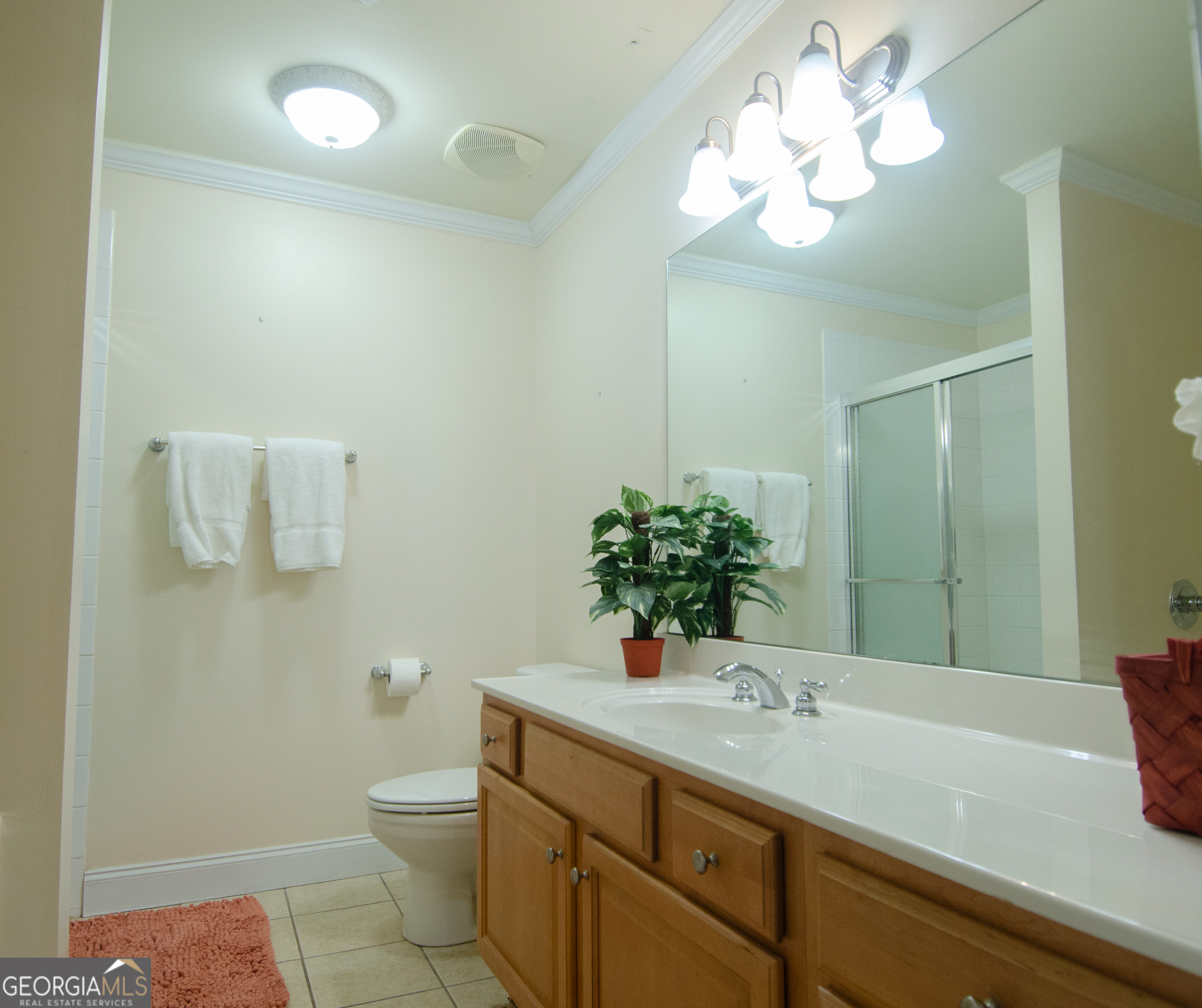 26-202 Midway Street Unit: #205 & DOOR #202