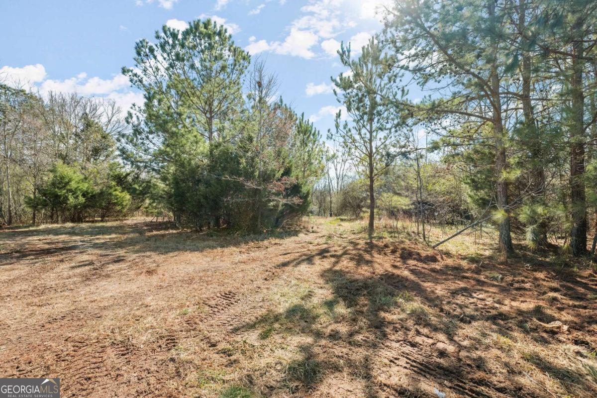 4 W Farm Road