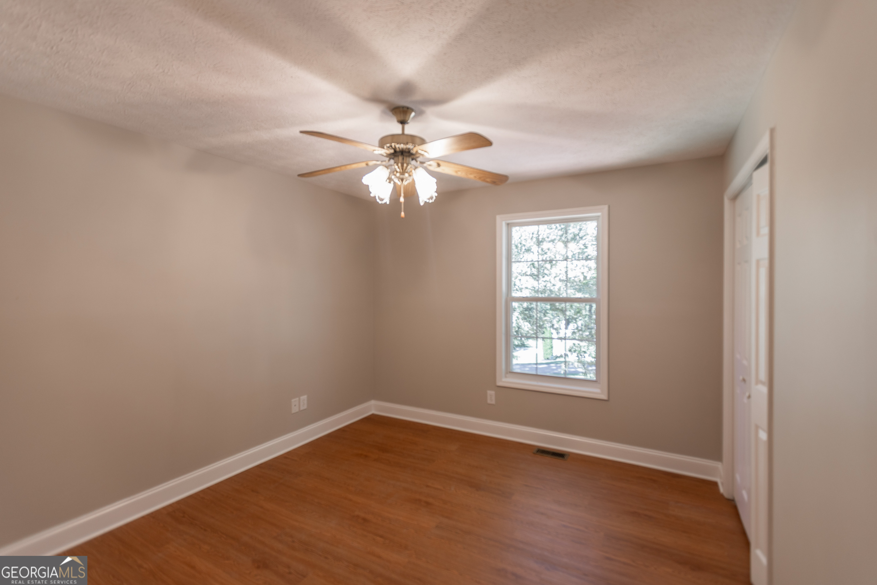 61 Leafview Drive