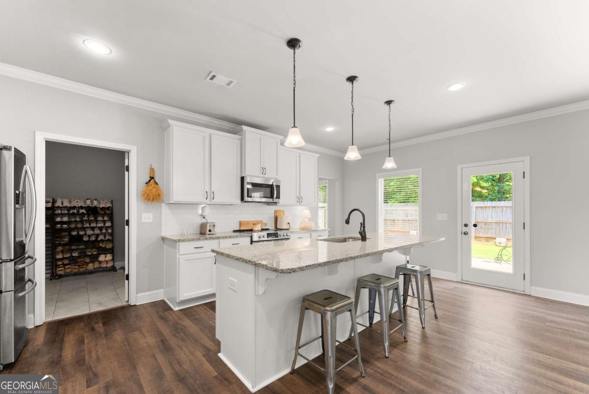 4358 Yonah Park