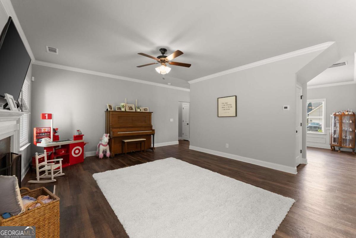 4358 Yonah Park