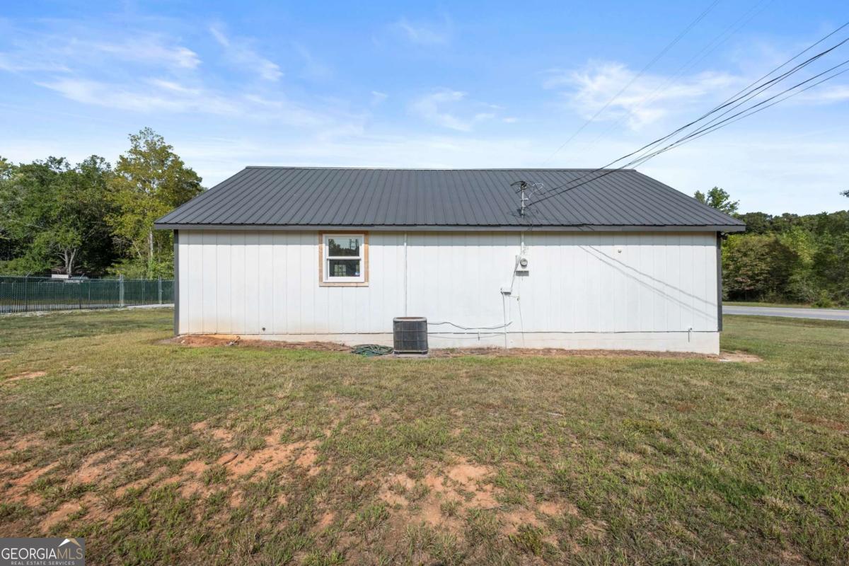 4768 Highway 52 E E, Dahlonega