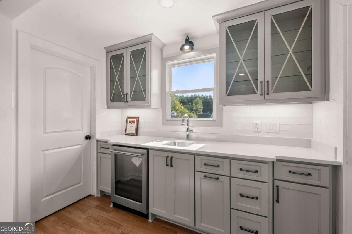 4768 Highway 52 E E, Dahlonega