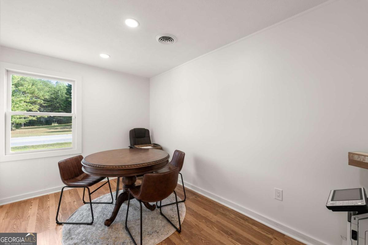 4768 Highway 52 E E, Dahlonega