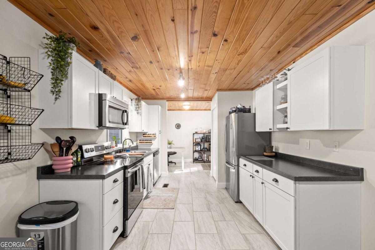 3806 Antioch Church Road, Toccoa