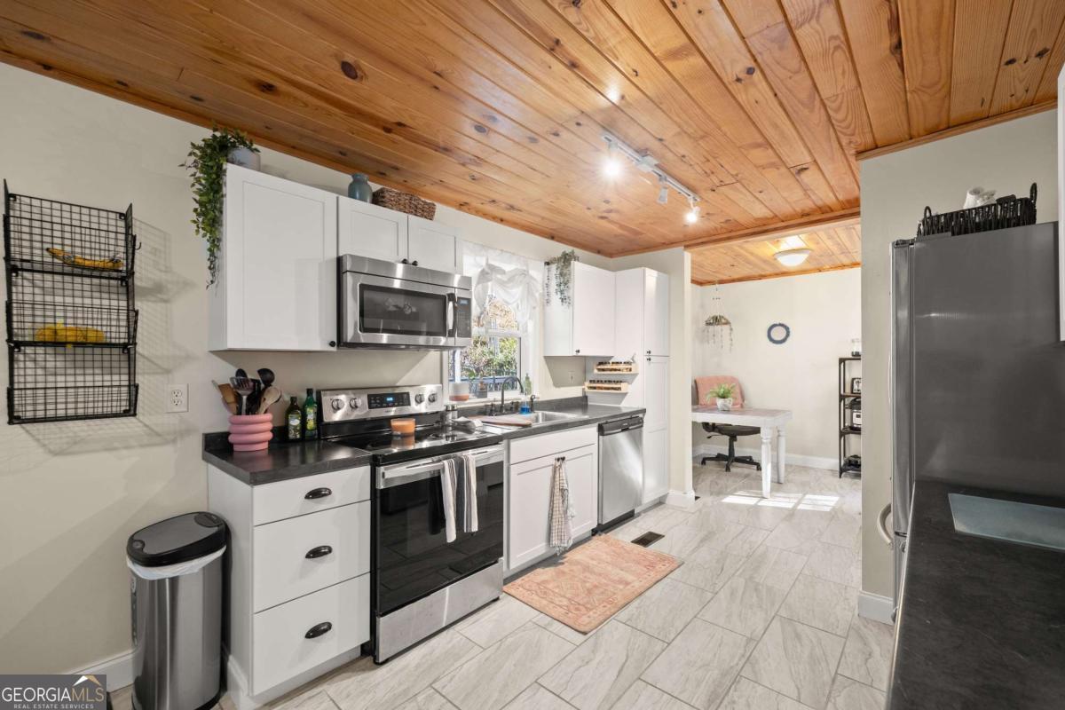 3806 Antioch Church Road, Toccoa