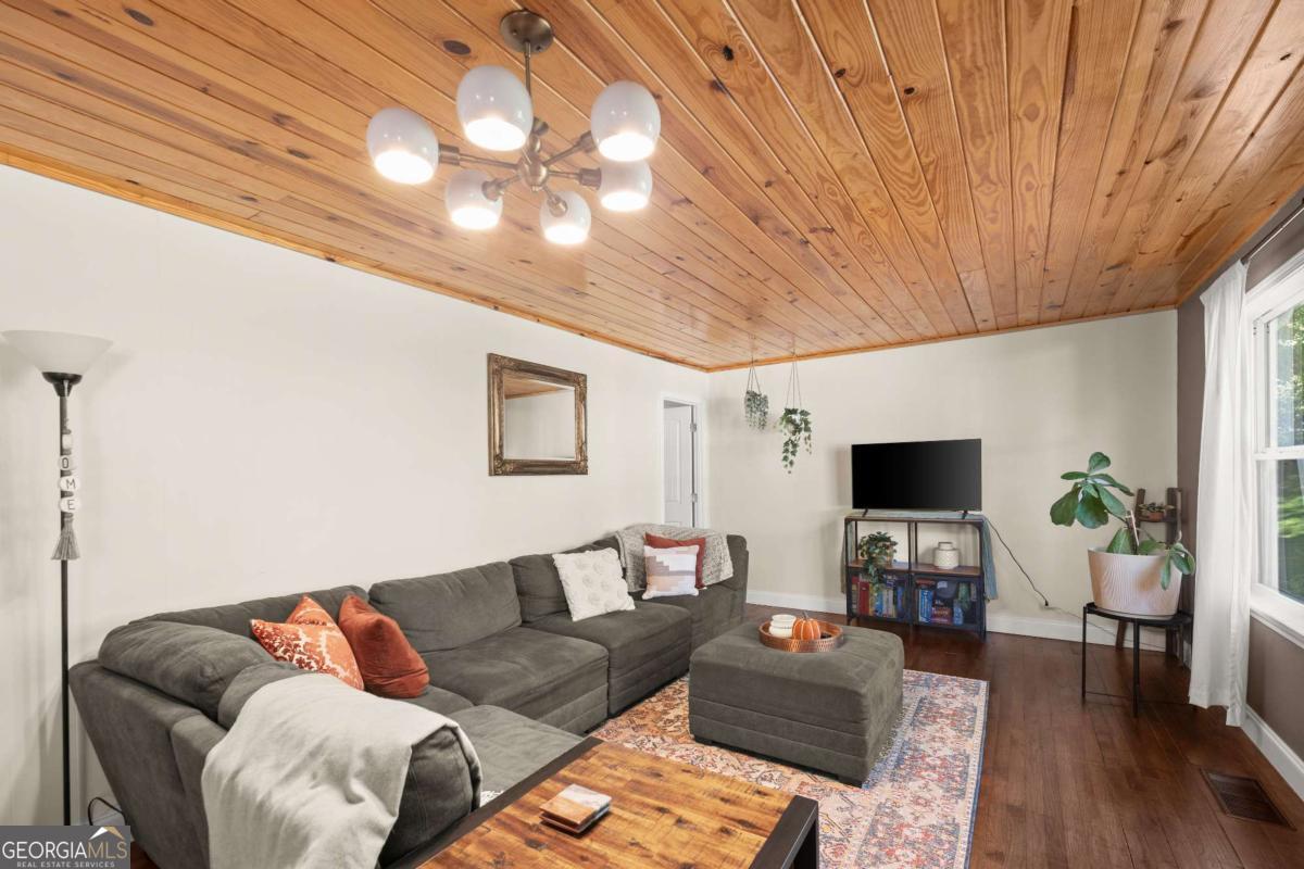 3806 Antioch Church Road, Toccoa