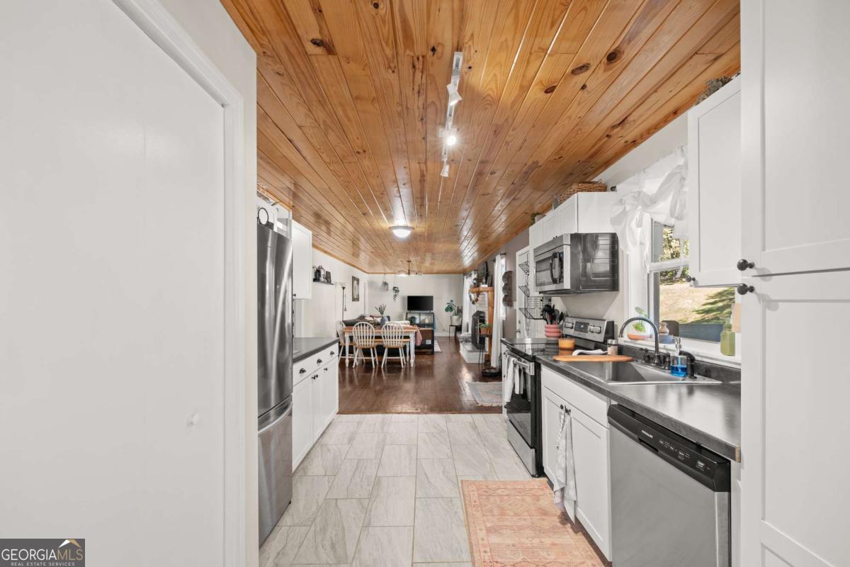 3806 Antioch Church Road, Toccoa