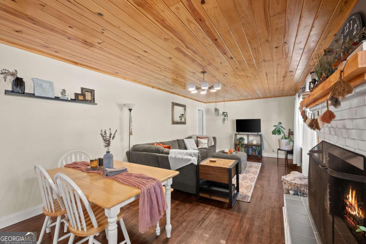 3806 Antioch Church Road, Toccoa