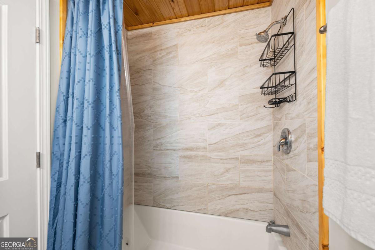 3806 Antioch Church Road, Toccoa