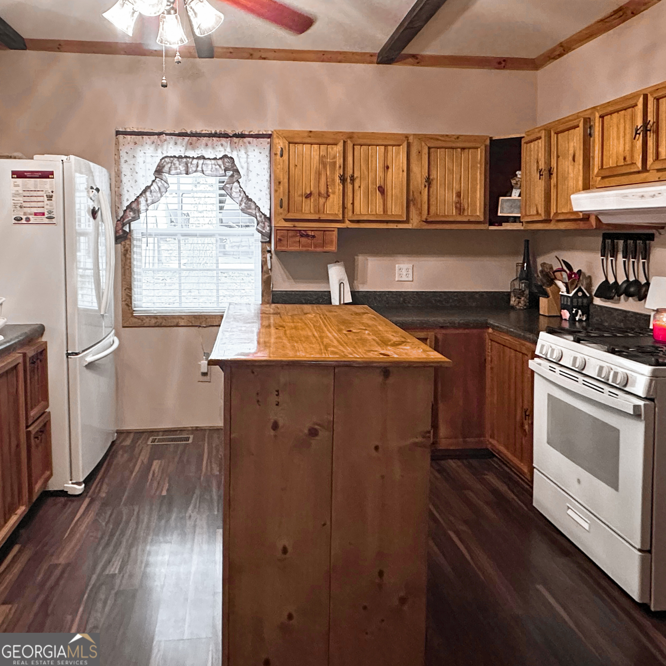 77 Hollow Log Path, Cleveland