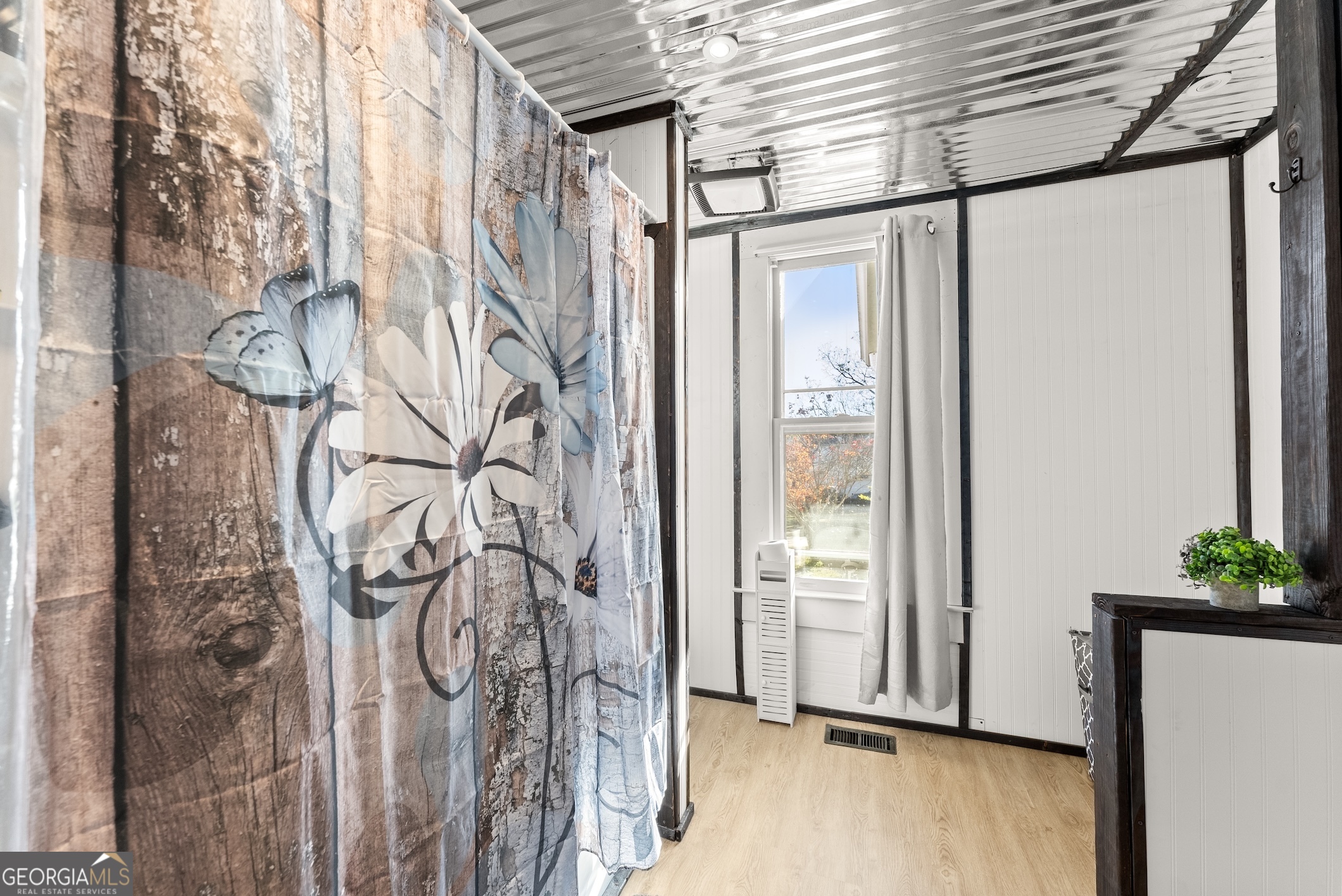 6622 Old Cleveland Road