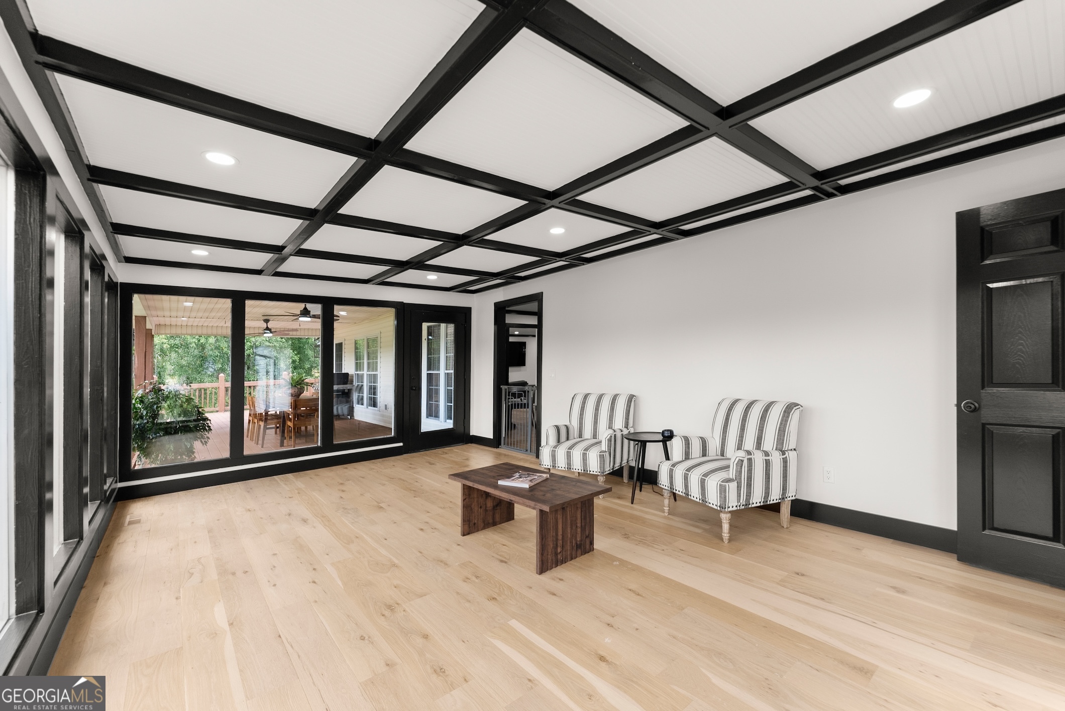 6147 Dahlonega Highway