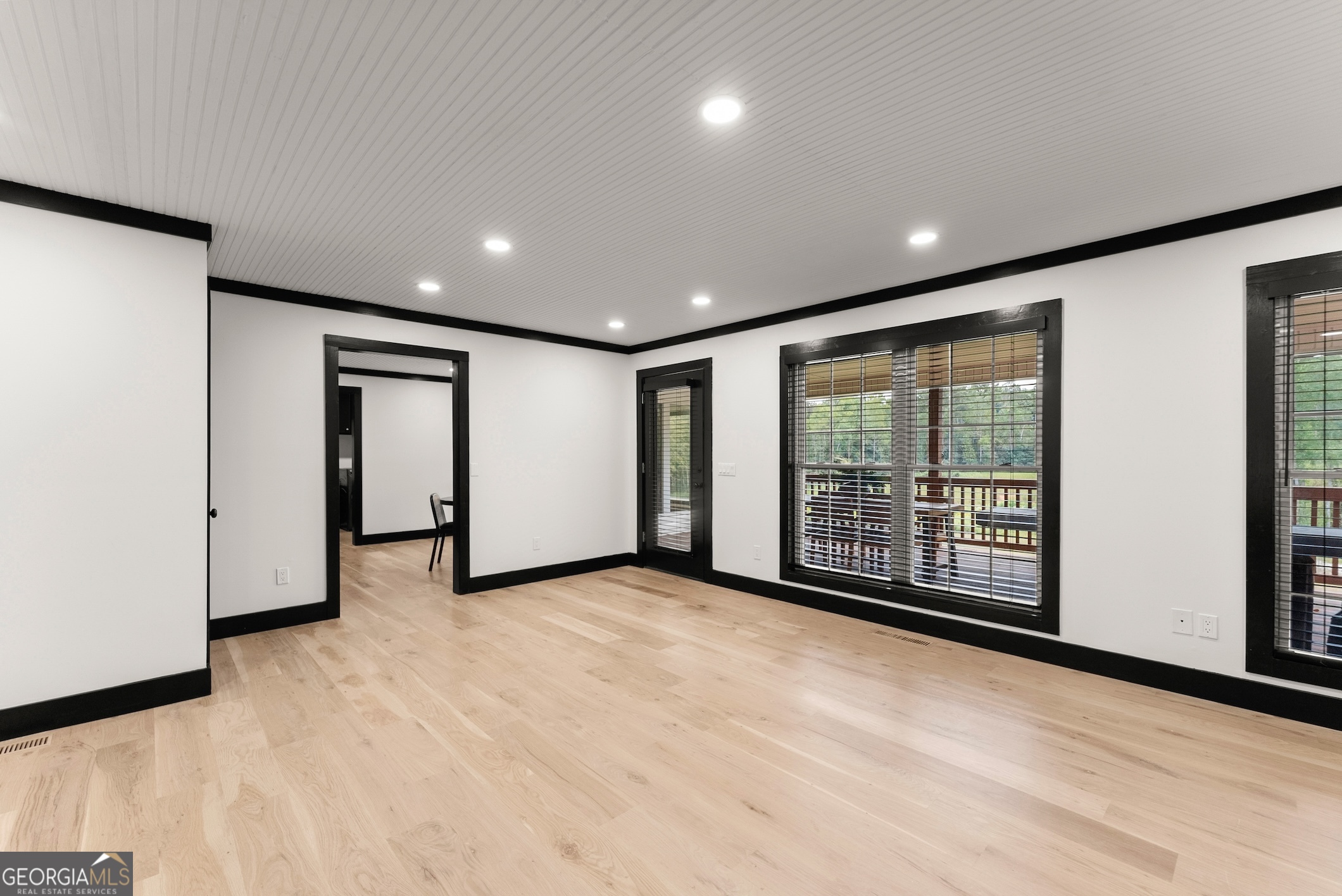 6147 Dahlonega Highway