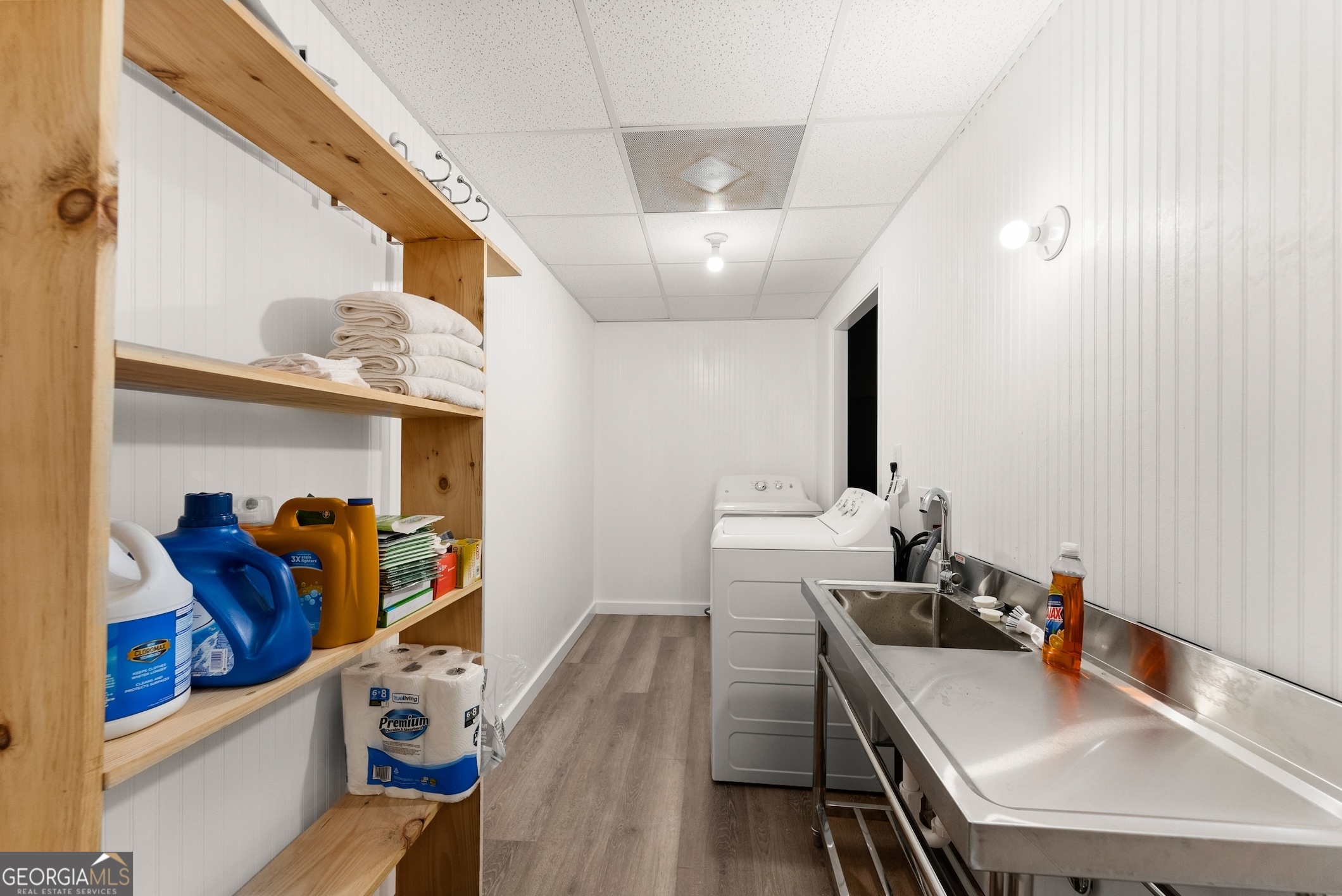 6147 Dahlonega Highway