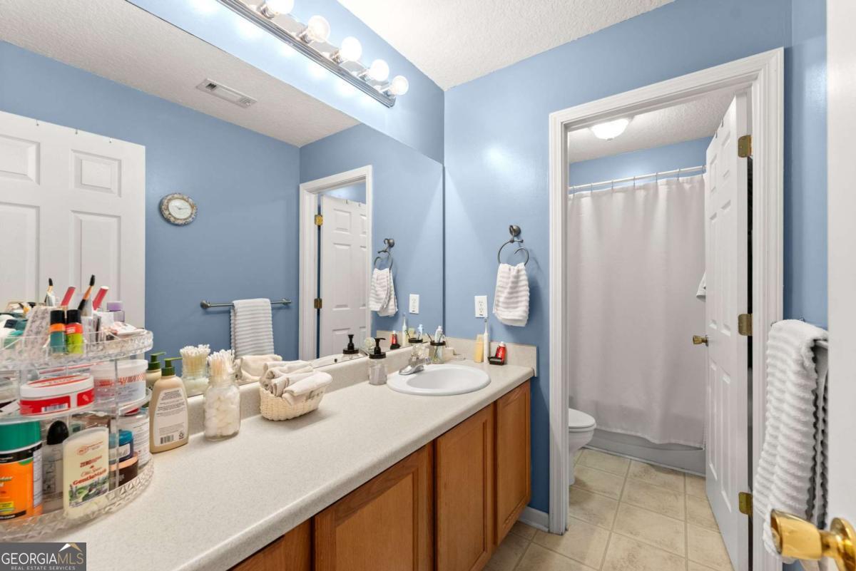 3451 Leisure Lane