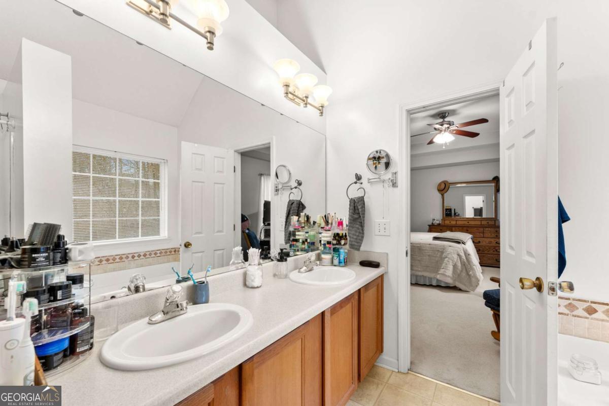 3451 Leisure Lane