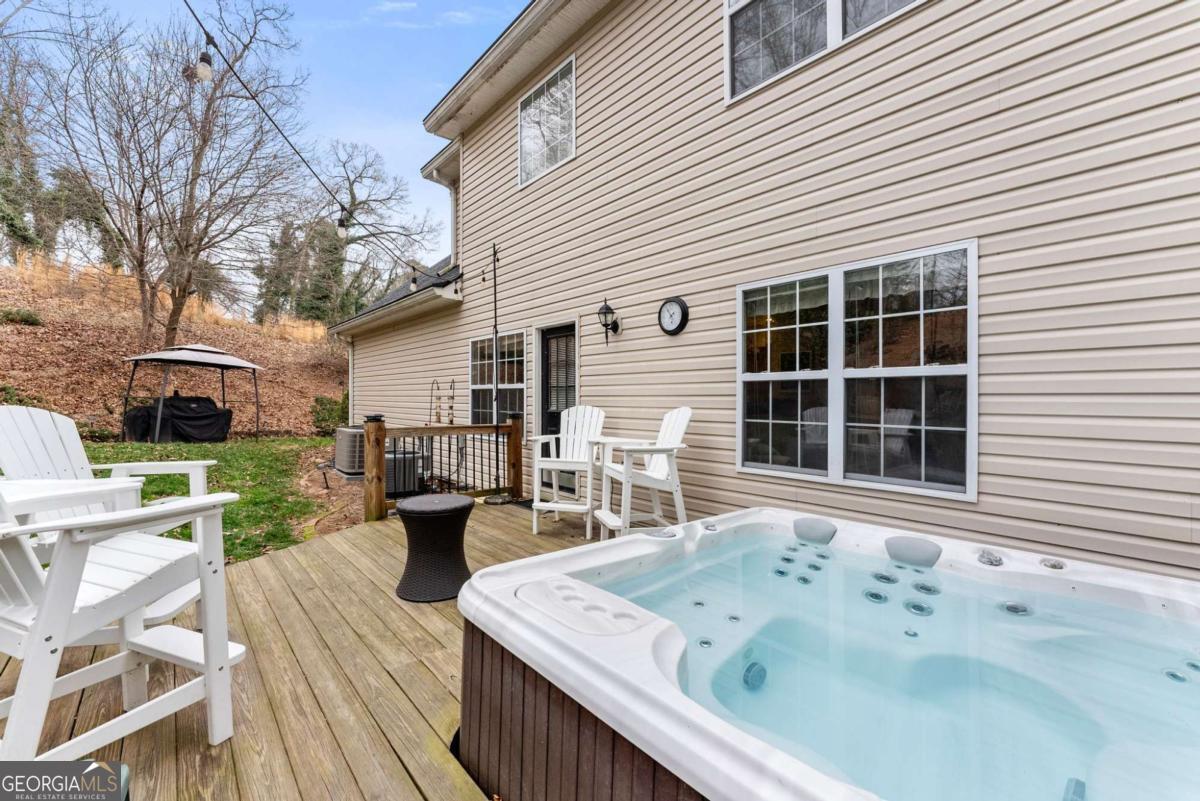 3451 Leisure Lane