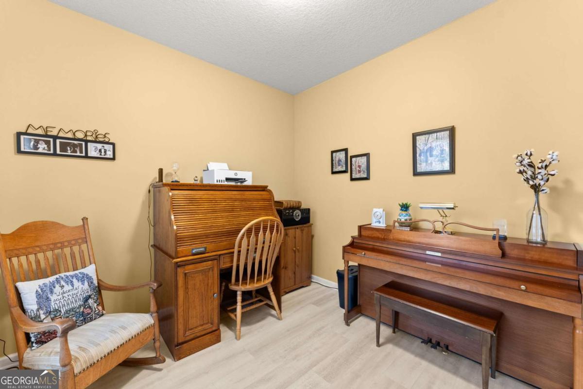 3451 Leisure Lane