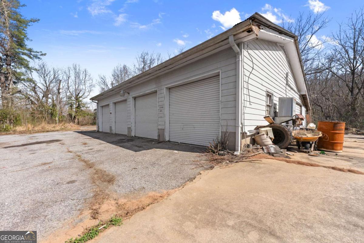 111 Skitts Mountain Road