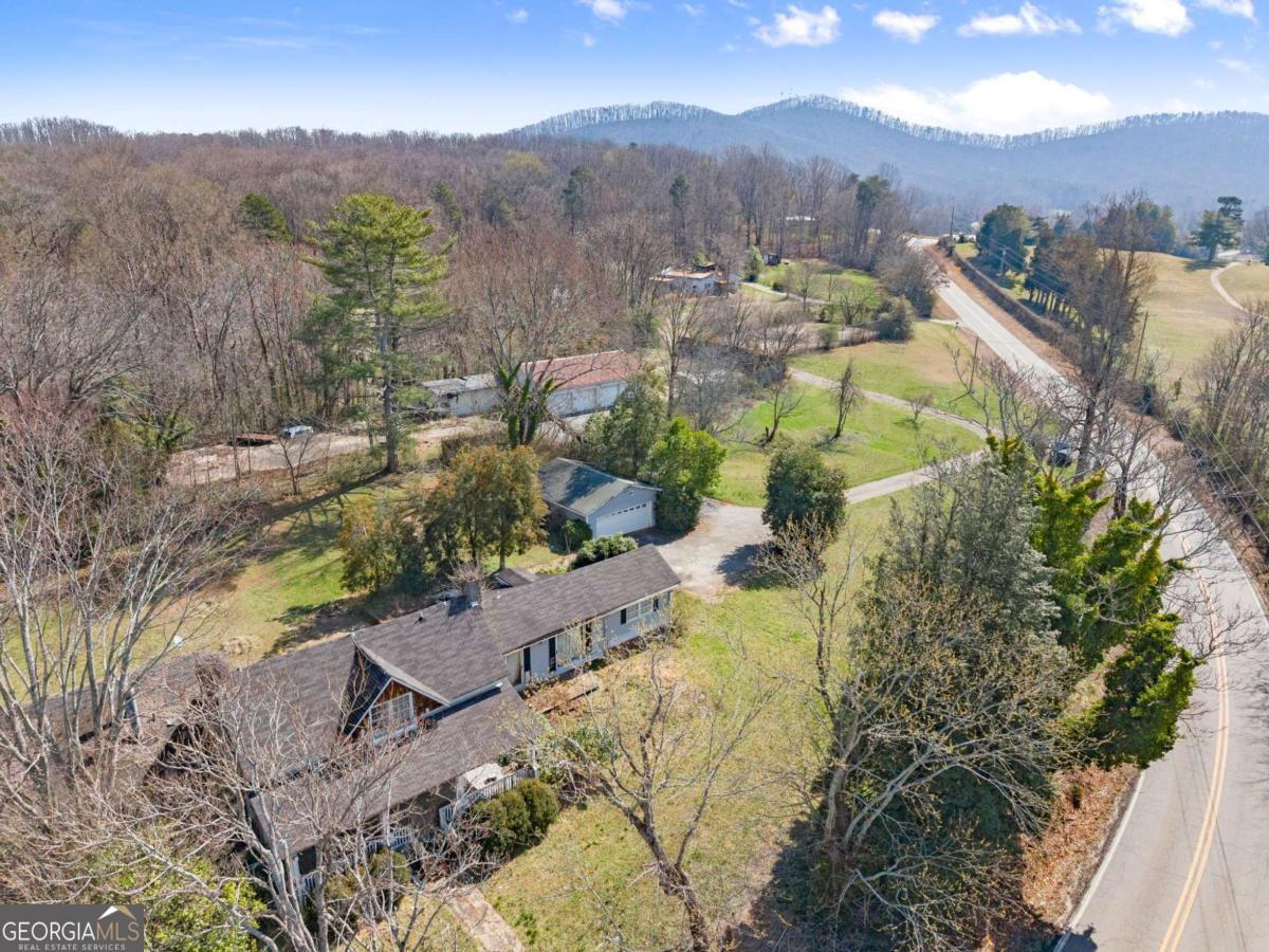 111 Skitts Mountain Road