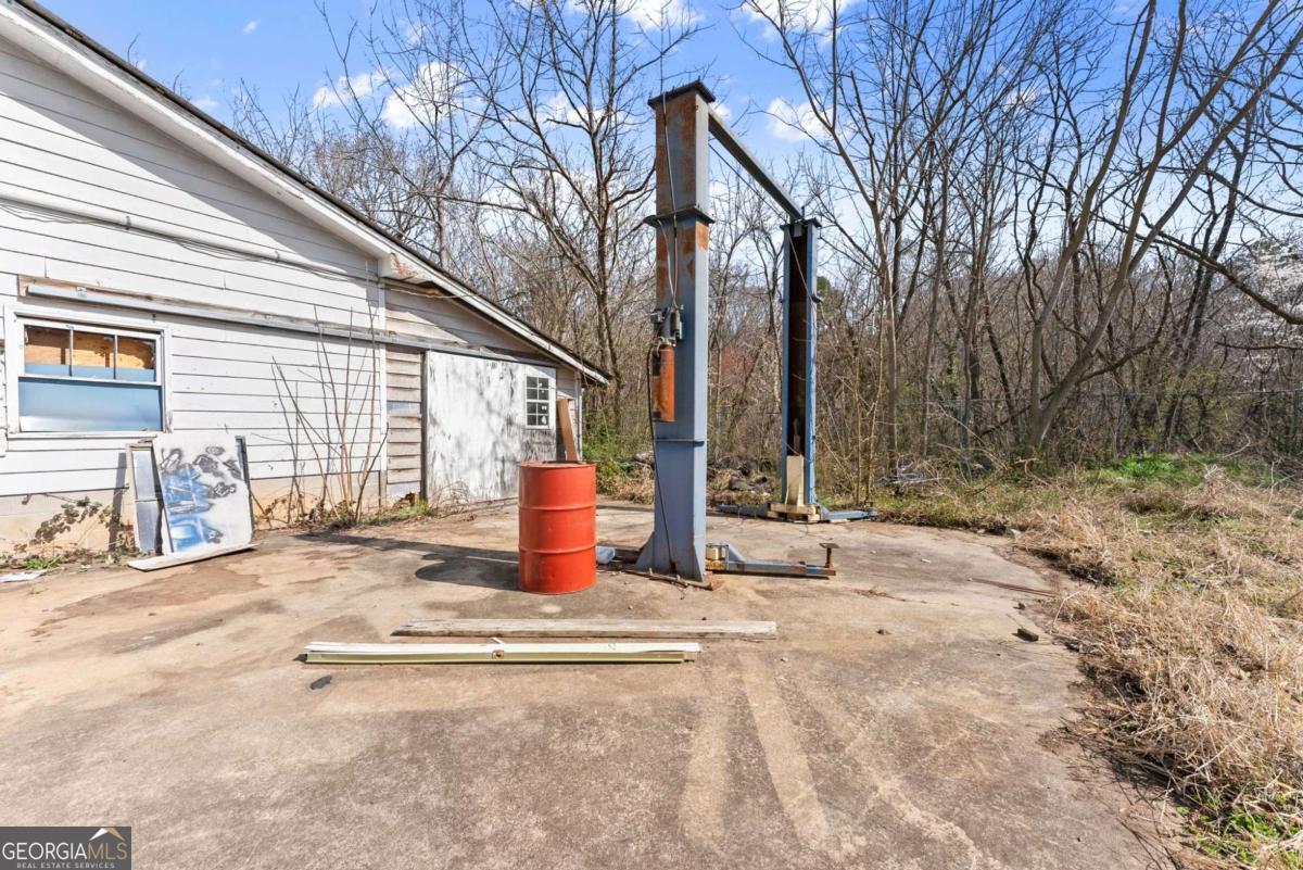 111 Skitts Mountain Road