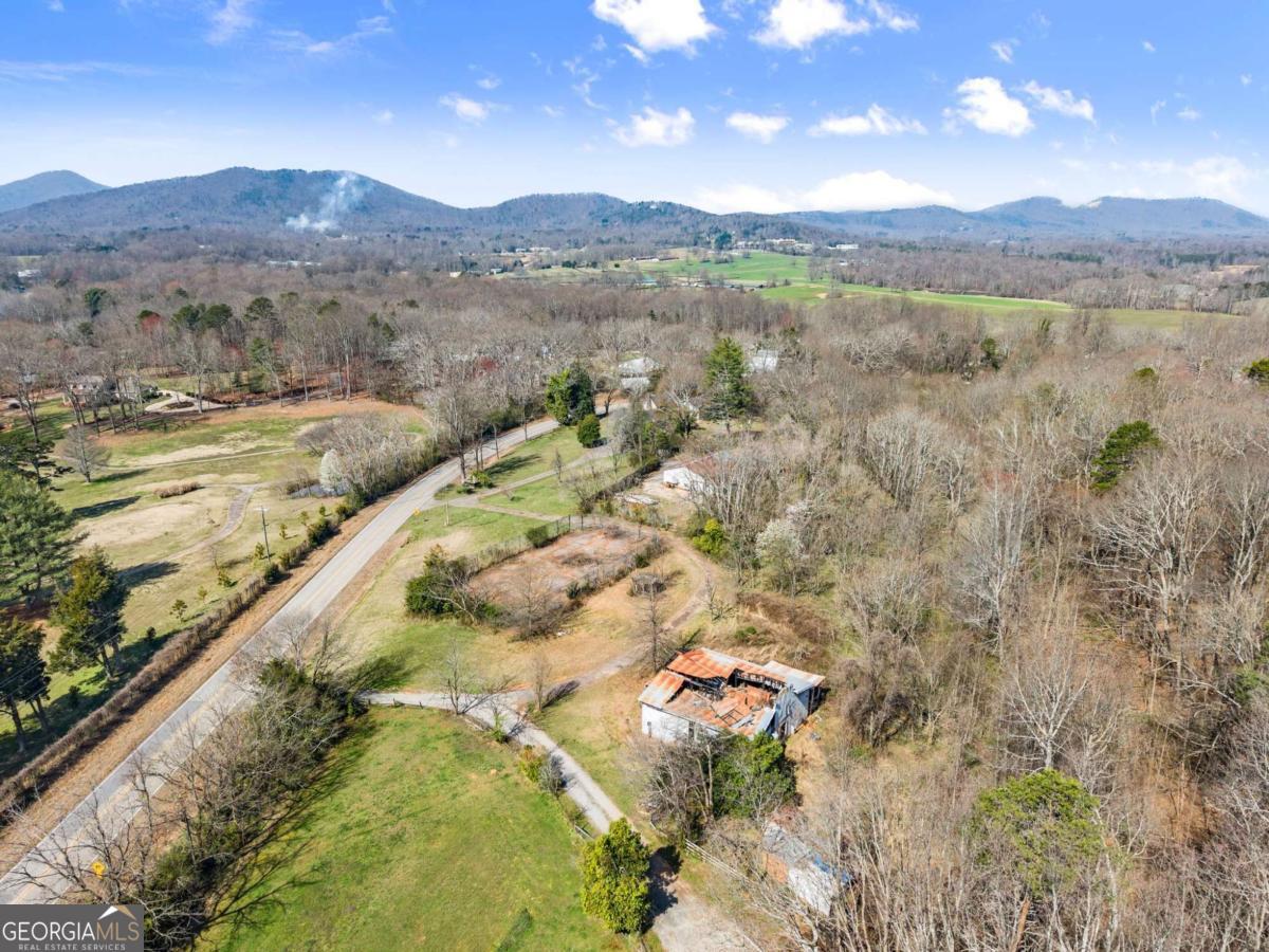 111 Skitts Mountain Road