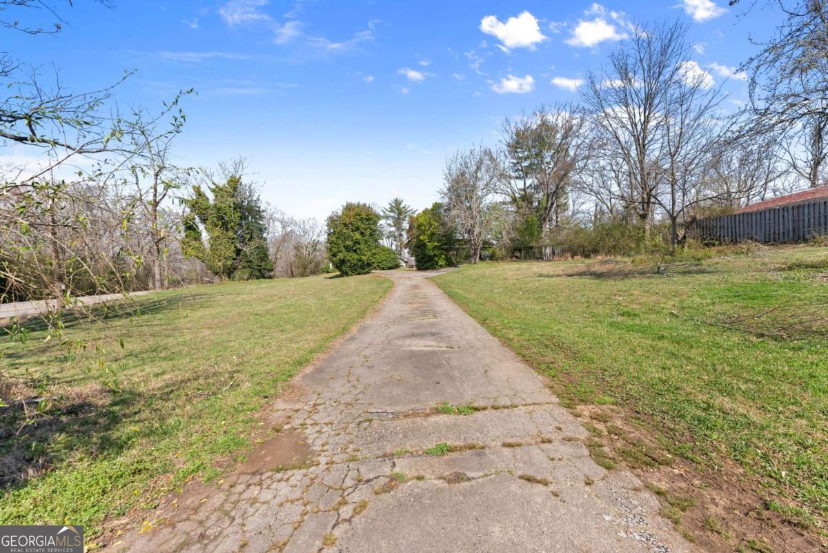 111 Skitts Mountain Road