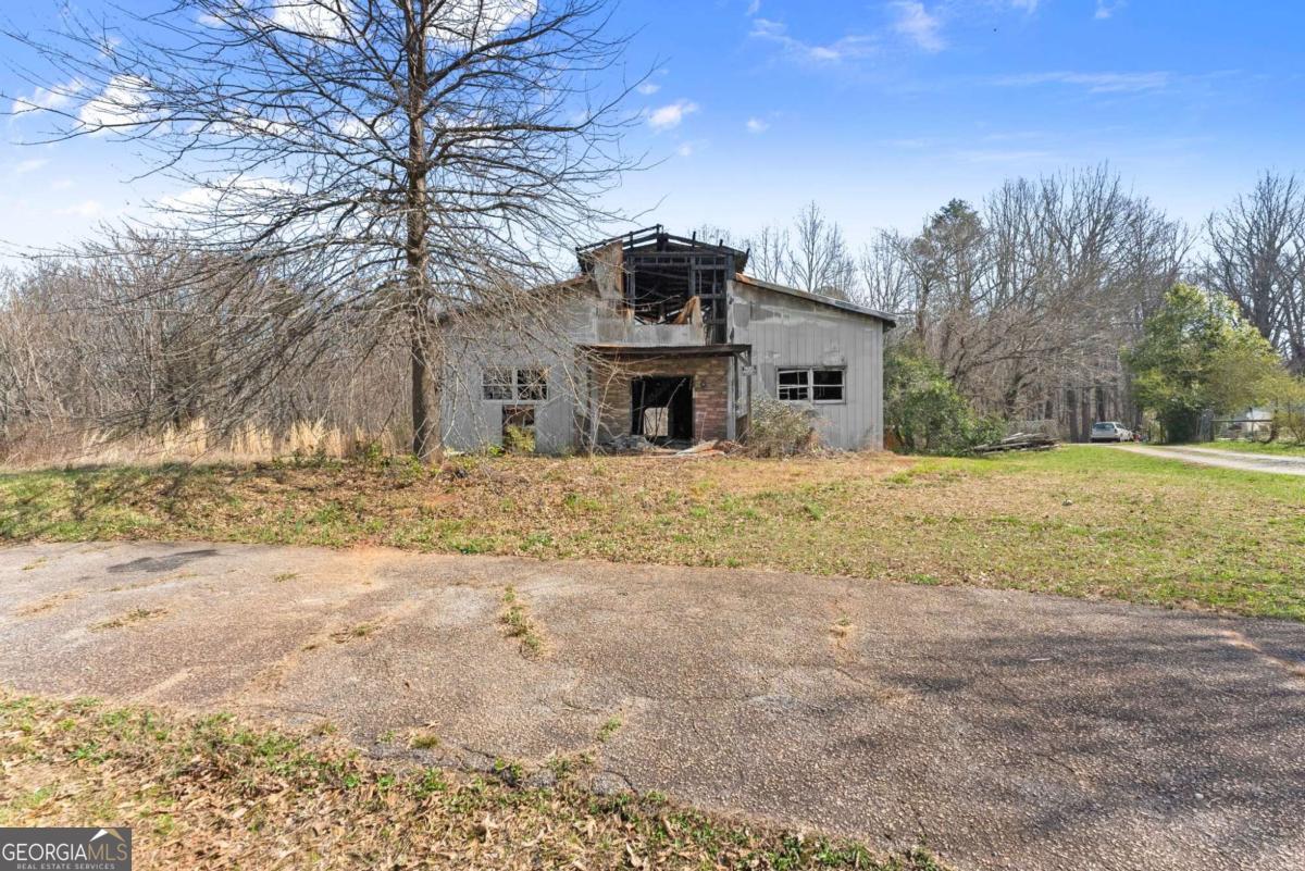 111 Skitts Mountain Road