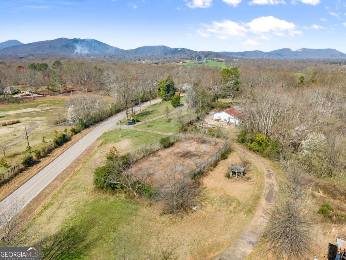 111 Skitts Mountain Road