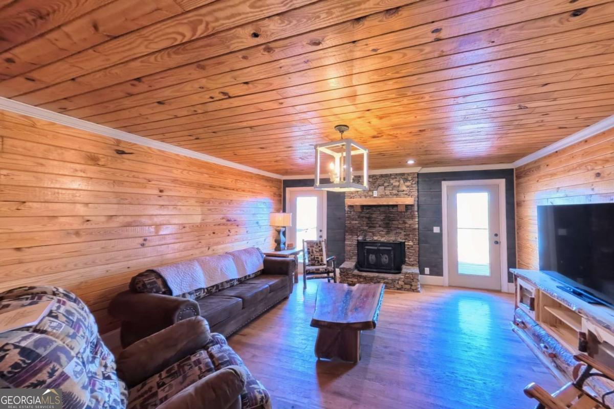 175 Hooper Road