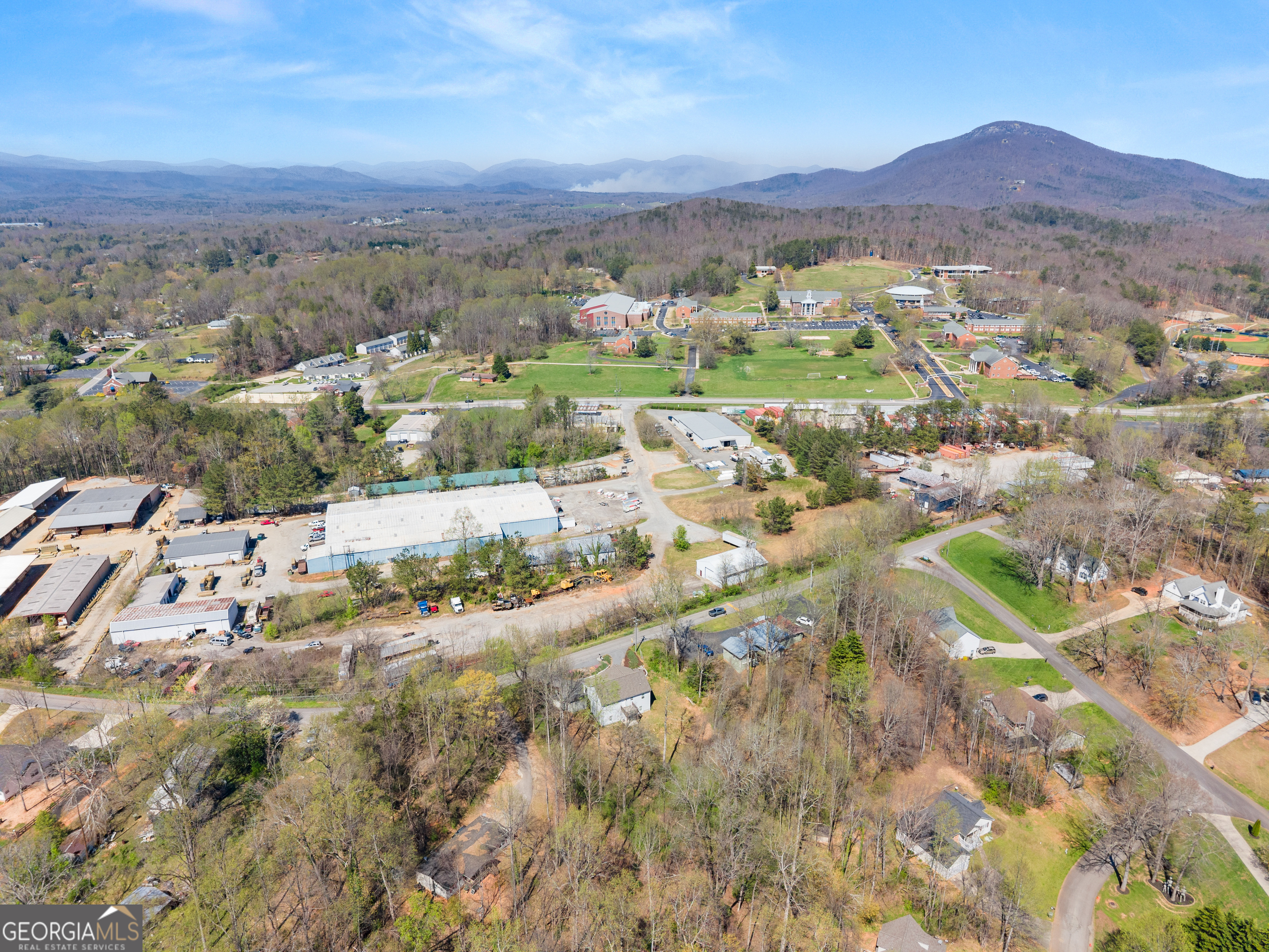 426 Old Clarksville Highway