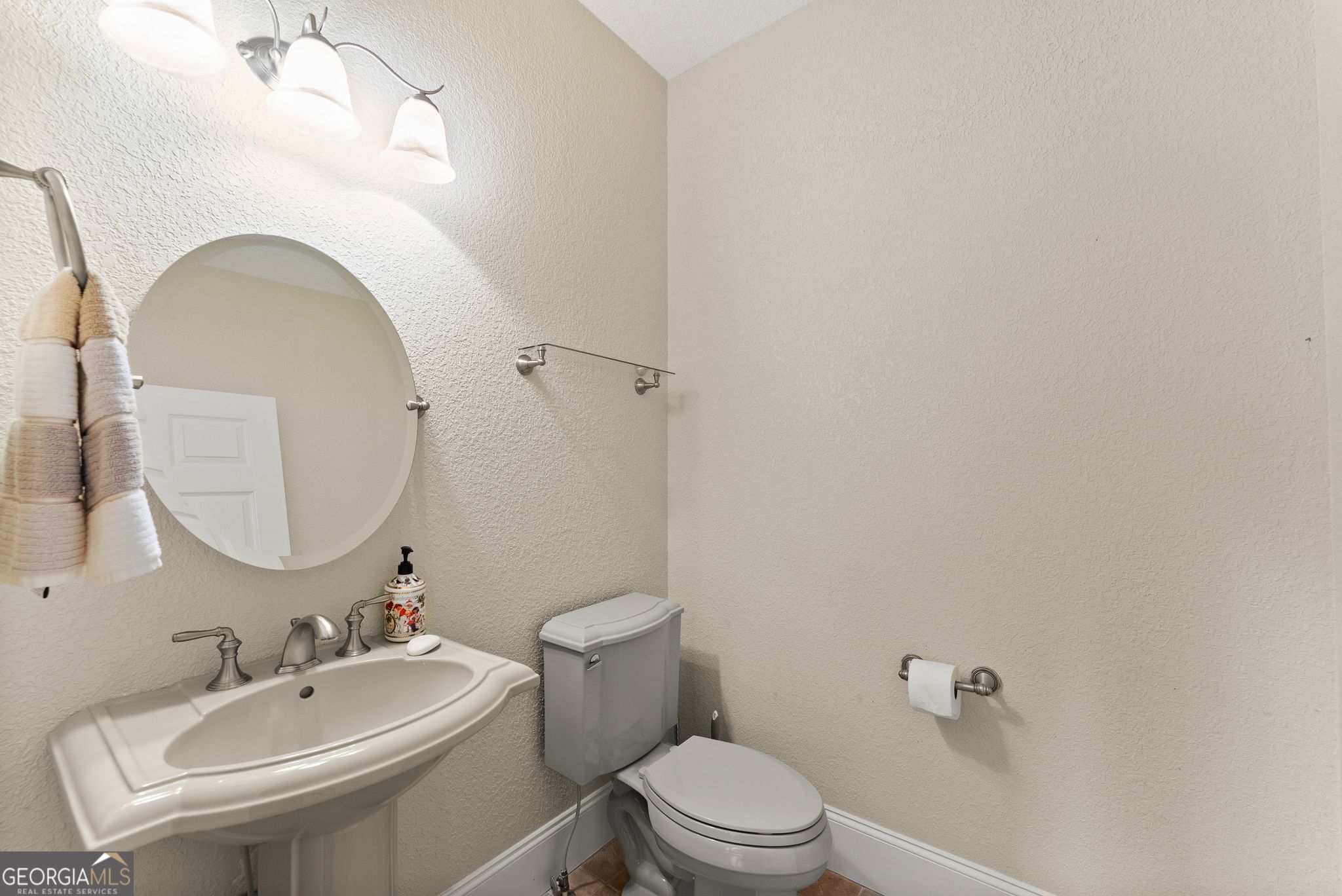 777 Oak Pointe Drive