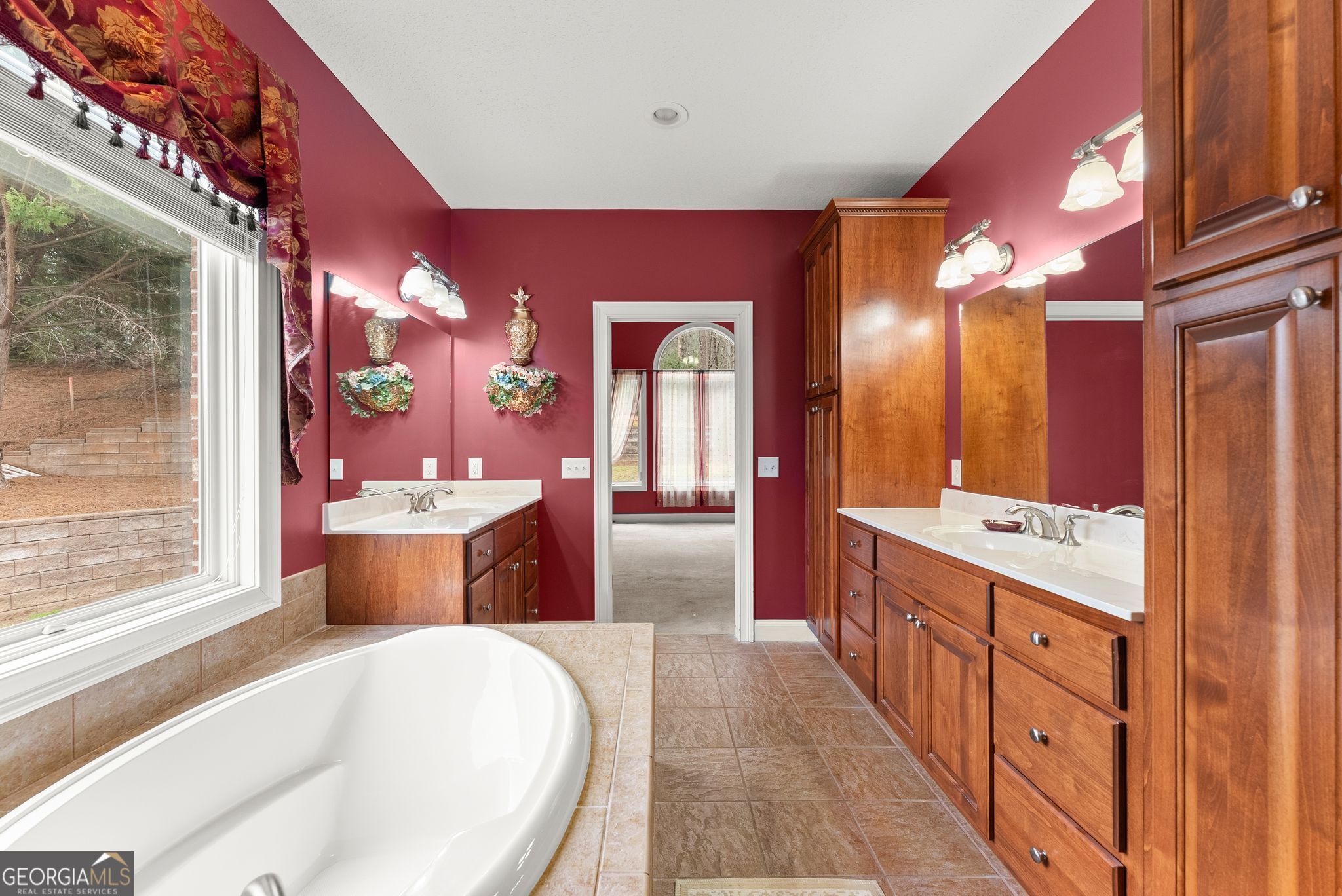 777 Oak Pointe Drive