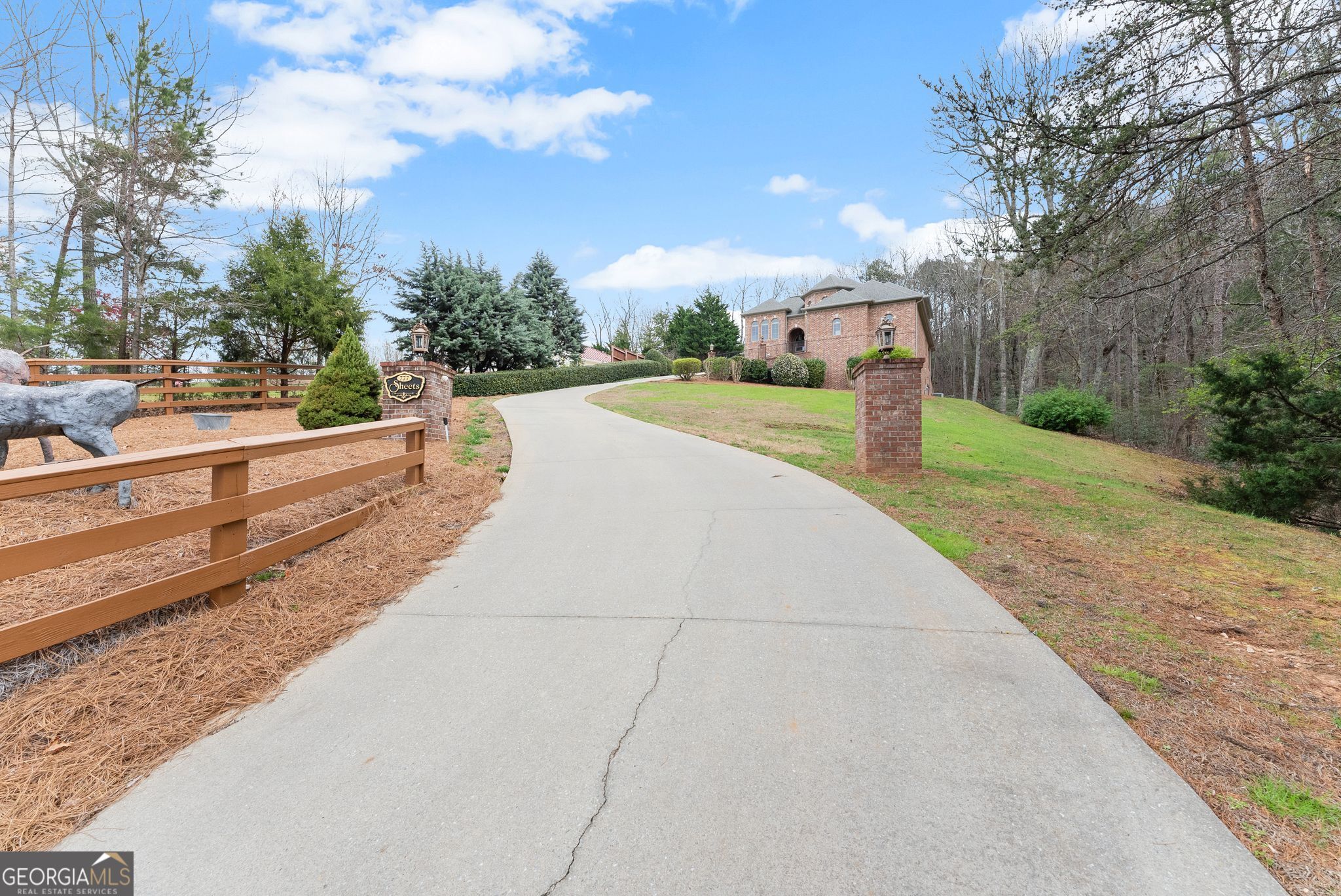 777 Oak Pointe Drive