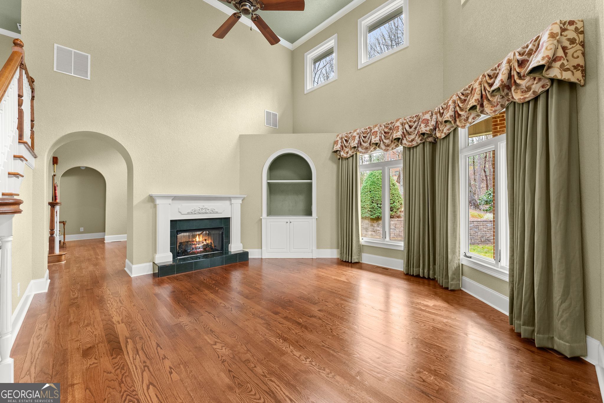 777 Oak Pointe Drive