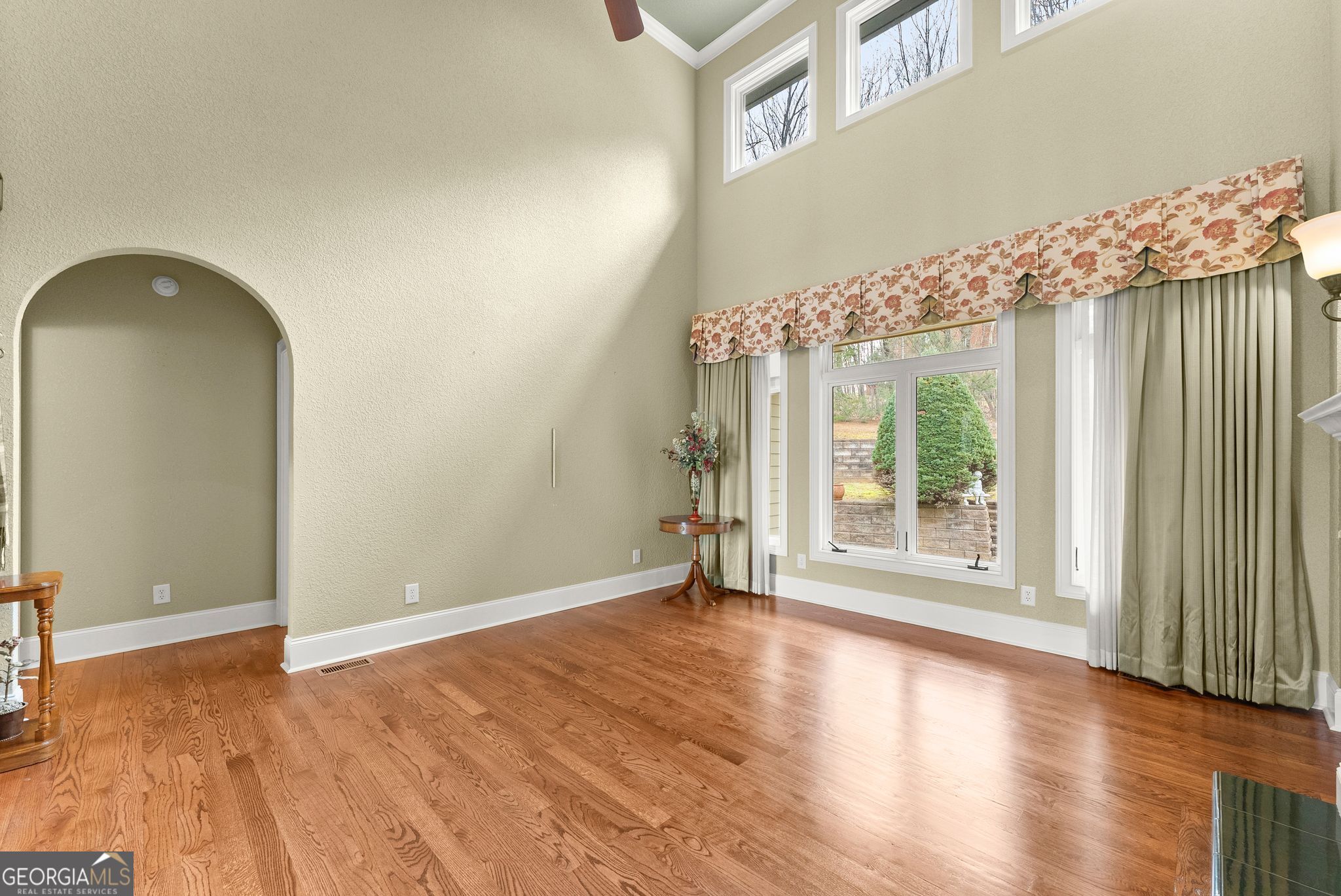 777 Oak Pointe Drive