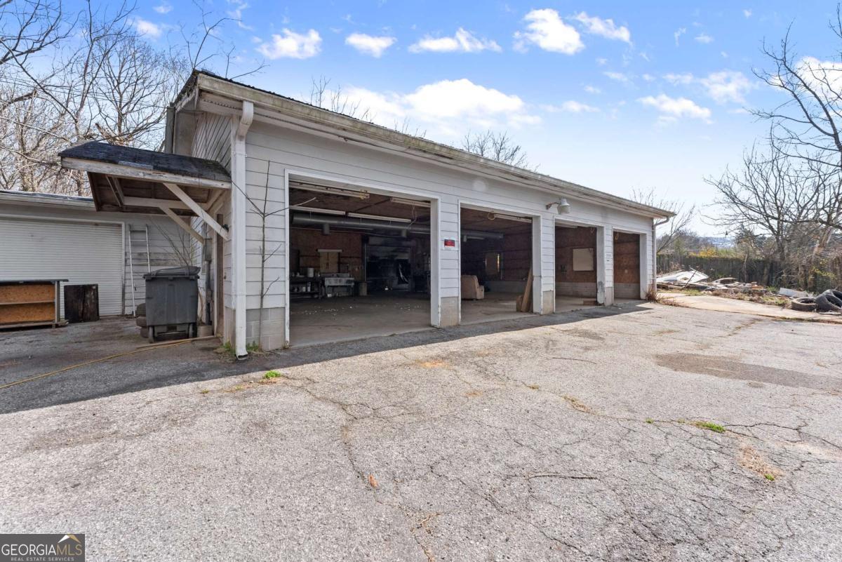 111 Skitts Mountain Road