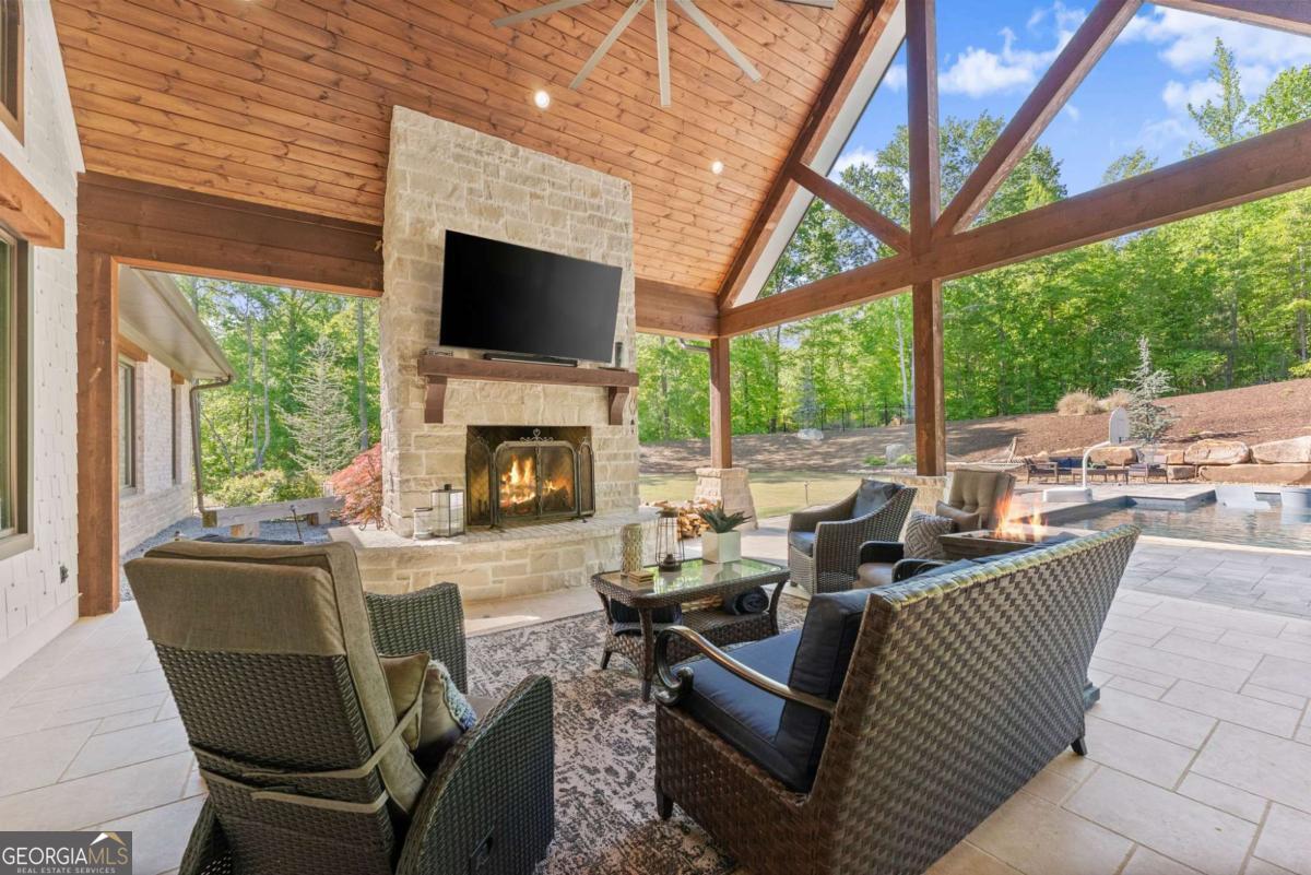 3263 Tanners Mill Road