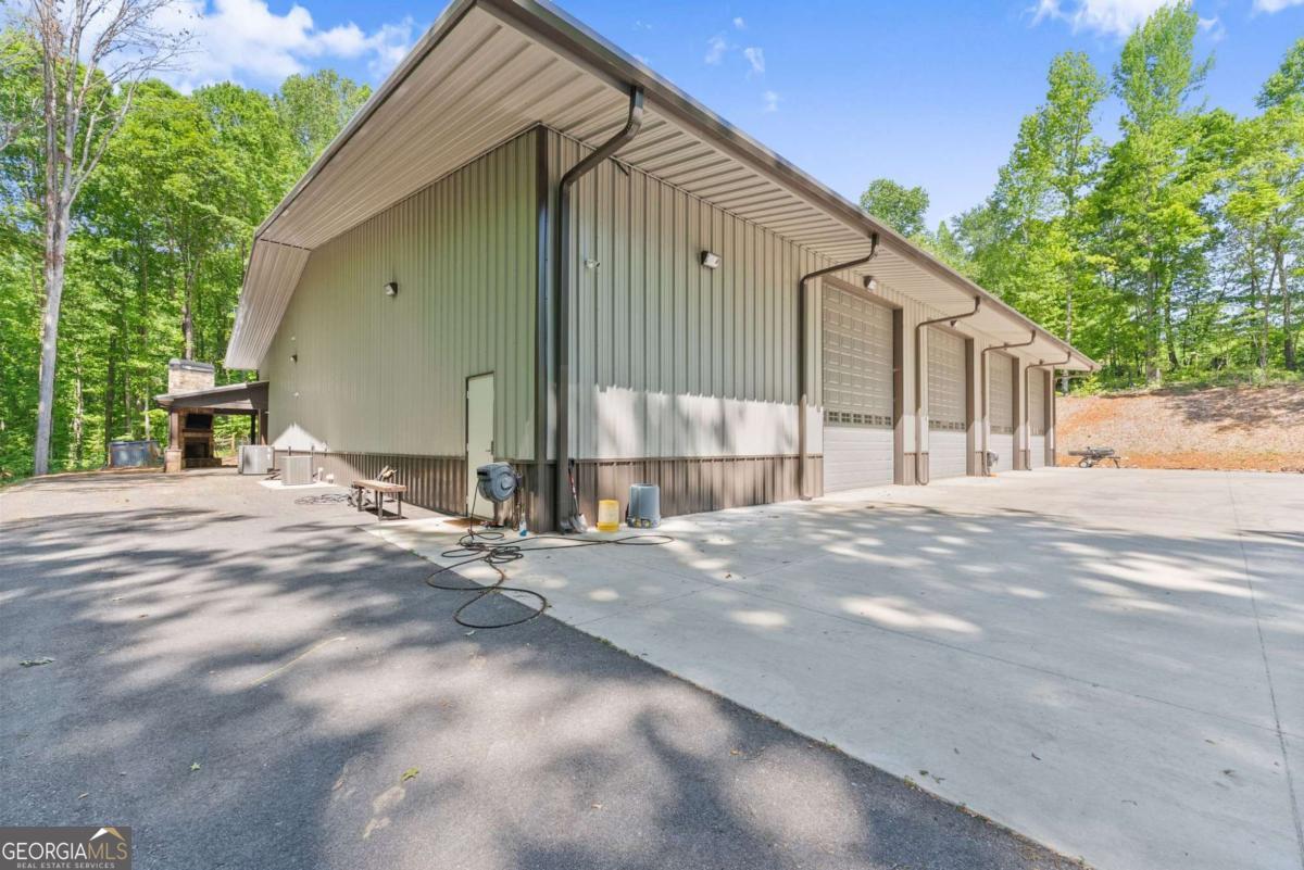 3263 Tanners Mill Road