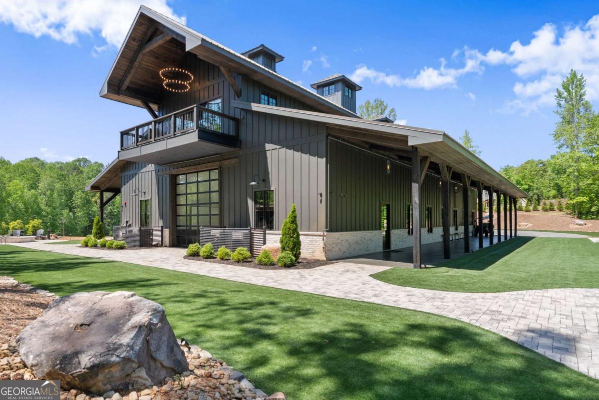 3263 Tanners Mill Road